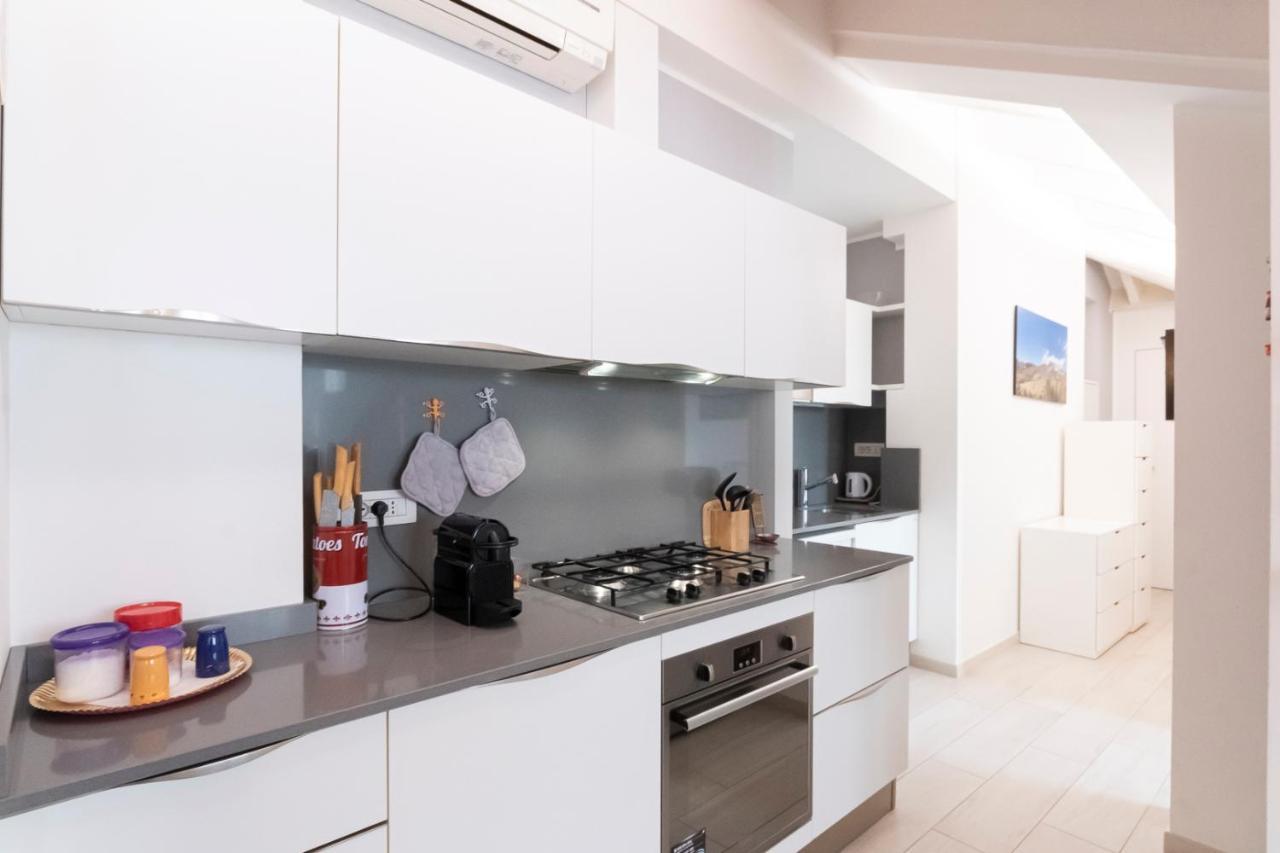 Appartement Mansarda Cola à Milan Extérieur photo