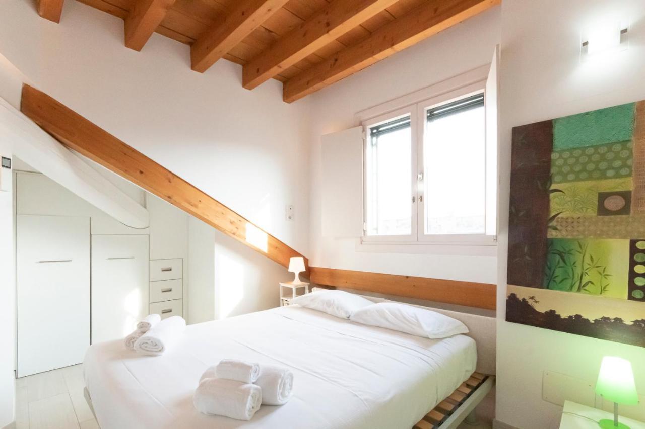 Appartement Mansarda Cola à Milan Extérieur photo